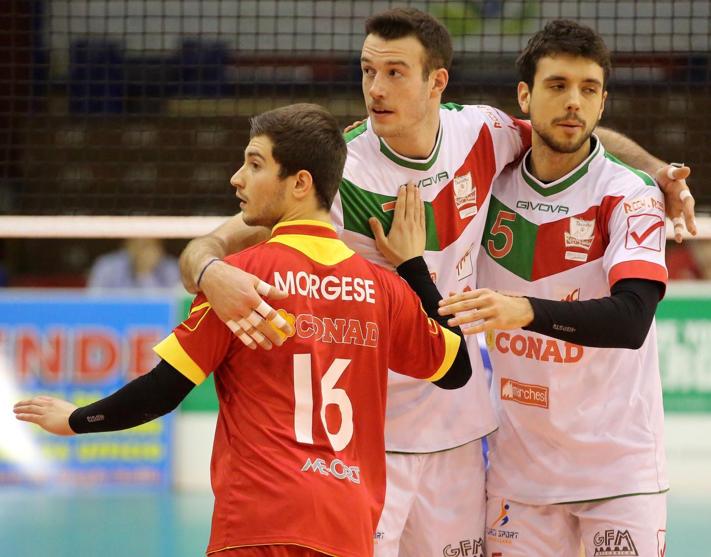 La Conad ritrova il sorriso Liquidata Aversa per 3 a 0 