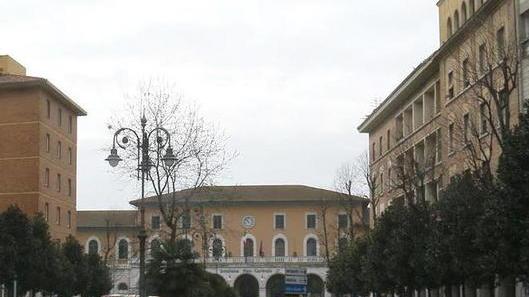 Questura spostata nell’ex Provincia? Si alza un coro di sì