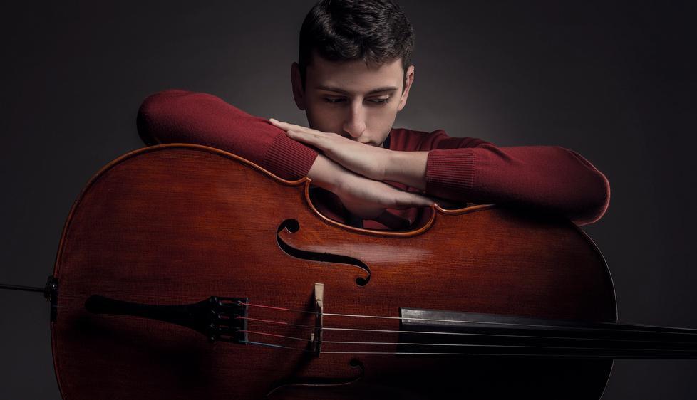 Note di Cajkovskij per violoncello e Orchestra toscana 