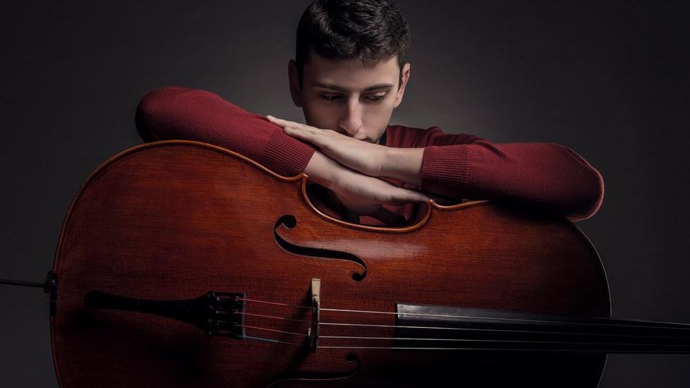 Note di Cajkovskij per violoncello e Orchestra toscana