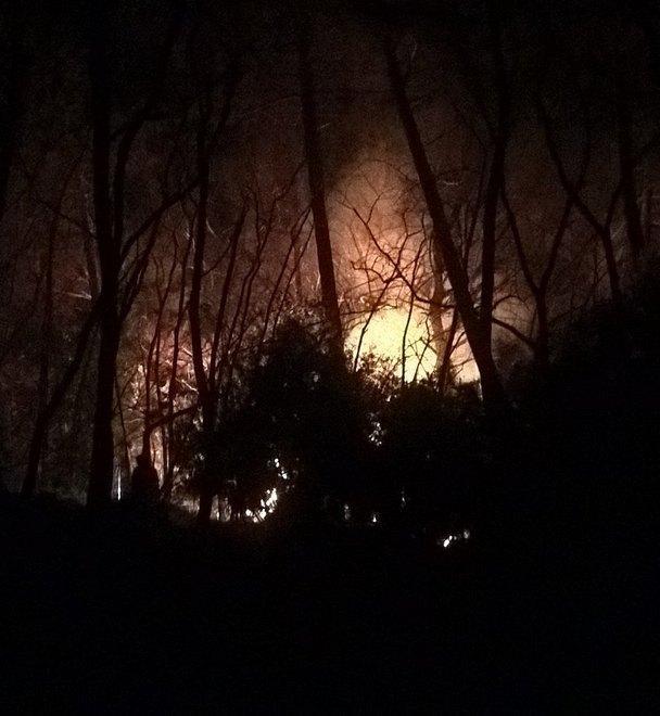 In fiamme le colline di Quiesa 