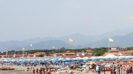 Tra Forte e Viareggio è lite sui canoni pagati per le spiagge