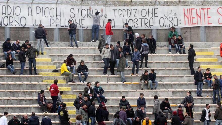 Nogarin spiazza tutti «Lo stadio? Va bene così»