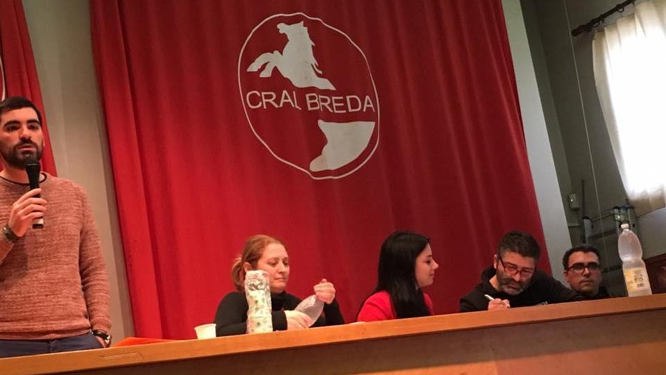 Al Pd Hitachi stravince la mozione Renzi e lui ringrazia su Facebook
