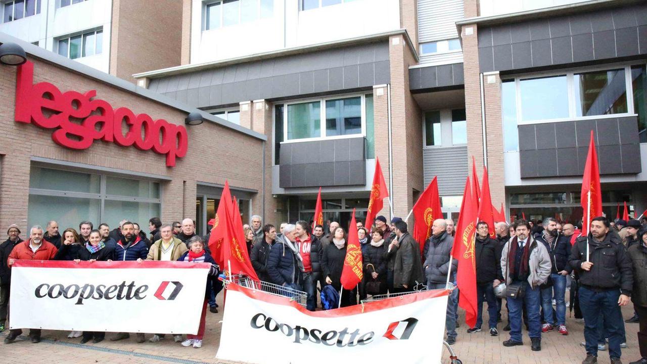 «Coopsette, così aiuteremo i lavoratori»