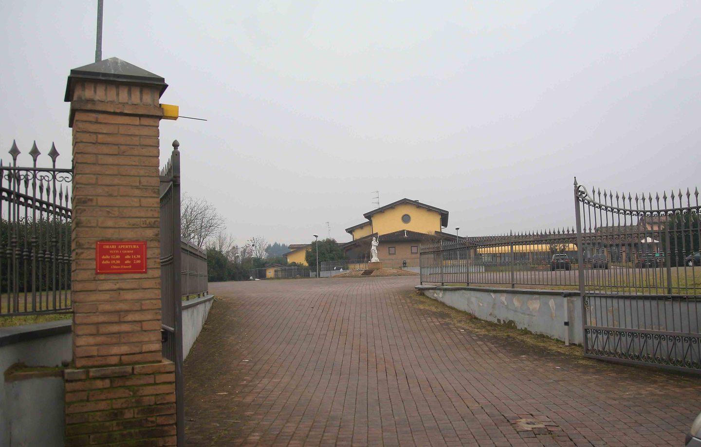 «I locali della cosca gestiti dai prestanome» 