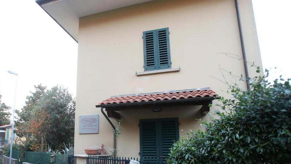 Cercasi compratori per la casa di Montand