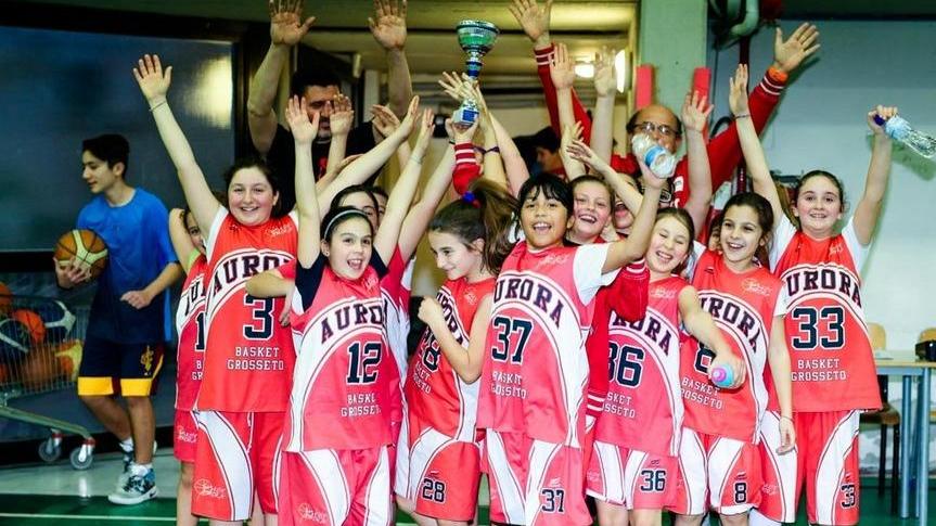 Diverte il derby maschi contro femmine