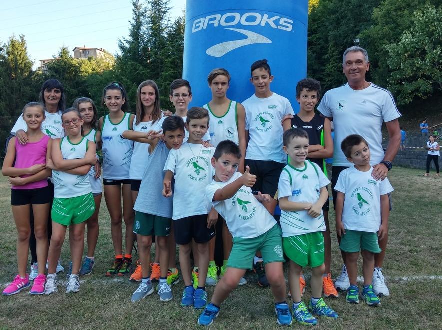 Corsa campestre nel parco 