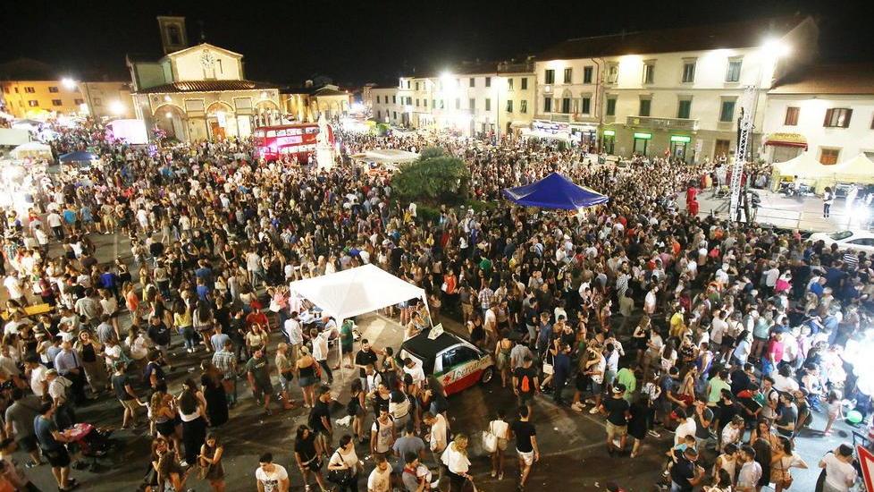La passata edizione della Notte Bianca a Monsummano (foto Nucci)