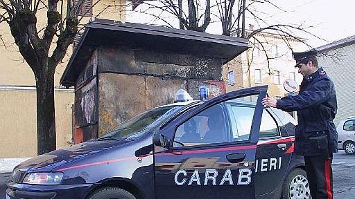 San Felice, offrono frutta e derubano anziani, due denunciati dai carabinieri