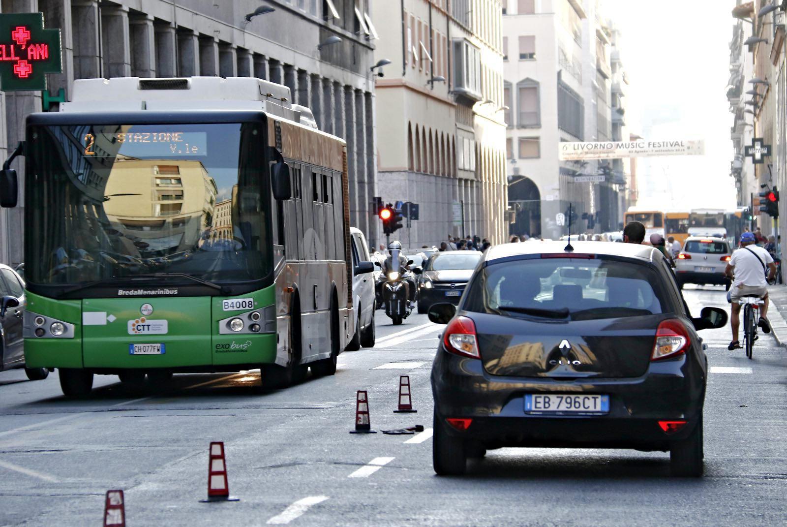 Autista picchiato sul bus, rintracciato e denunciato l'aggressore