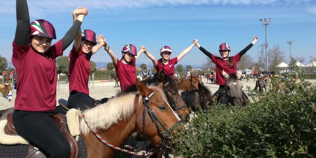 Natura, fiducia e rispetto Insieme, siamo a cavallo 