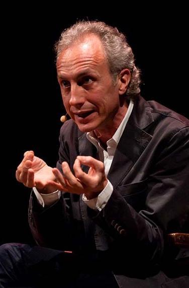 Travaglio il censore a Modena bacchetta con “Slurp” giornalisti e politici  