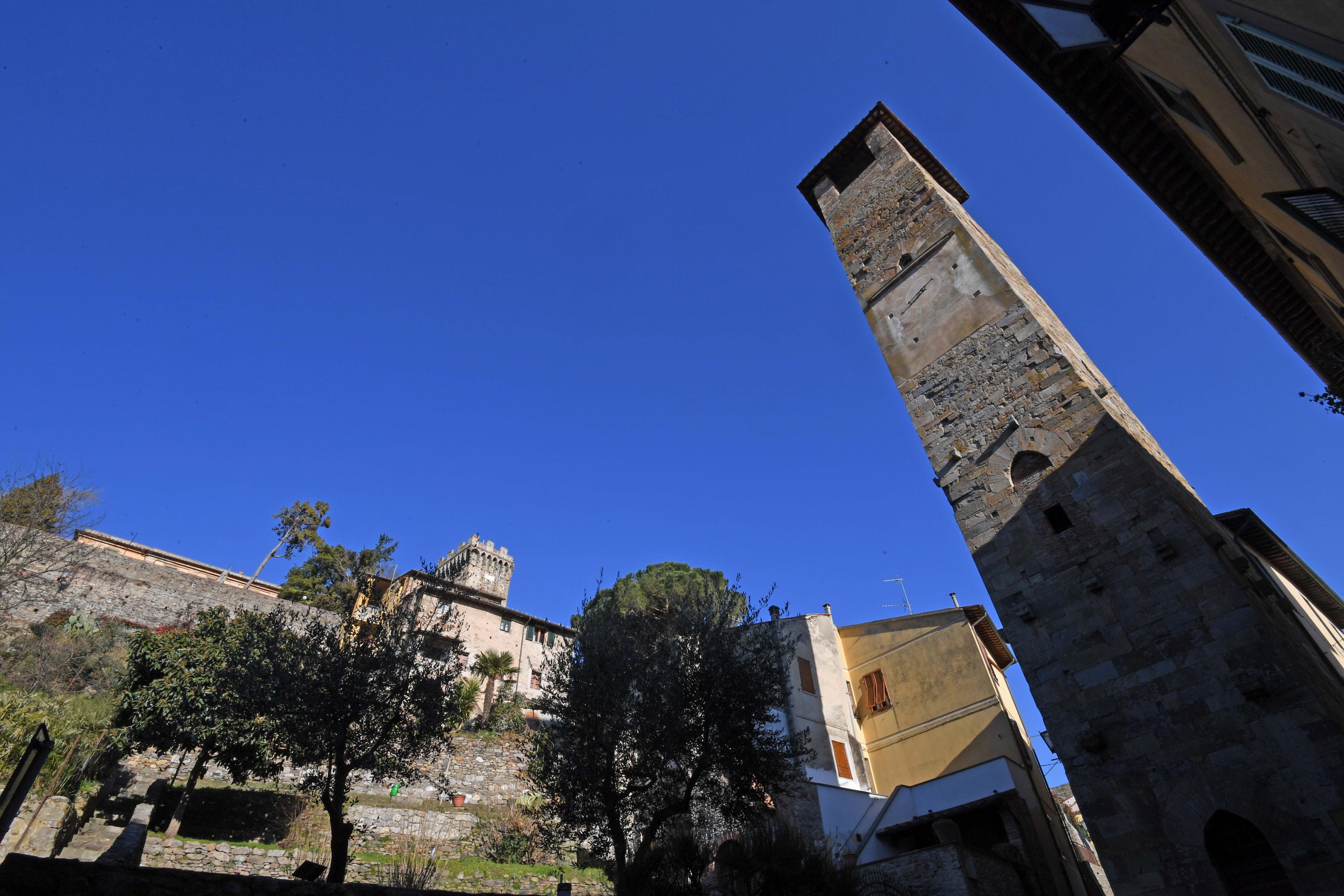 La Torre dell'Orologio a Vicopisano