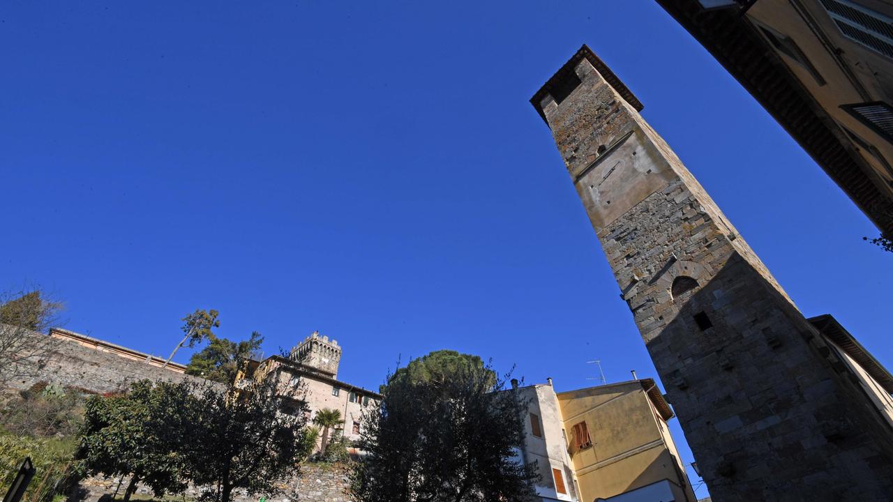 La Torre dell'Orologio a Vicopisano