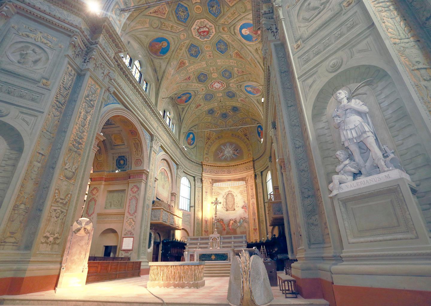 L'abbraccio della città di Carpi al Duomo rinato