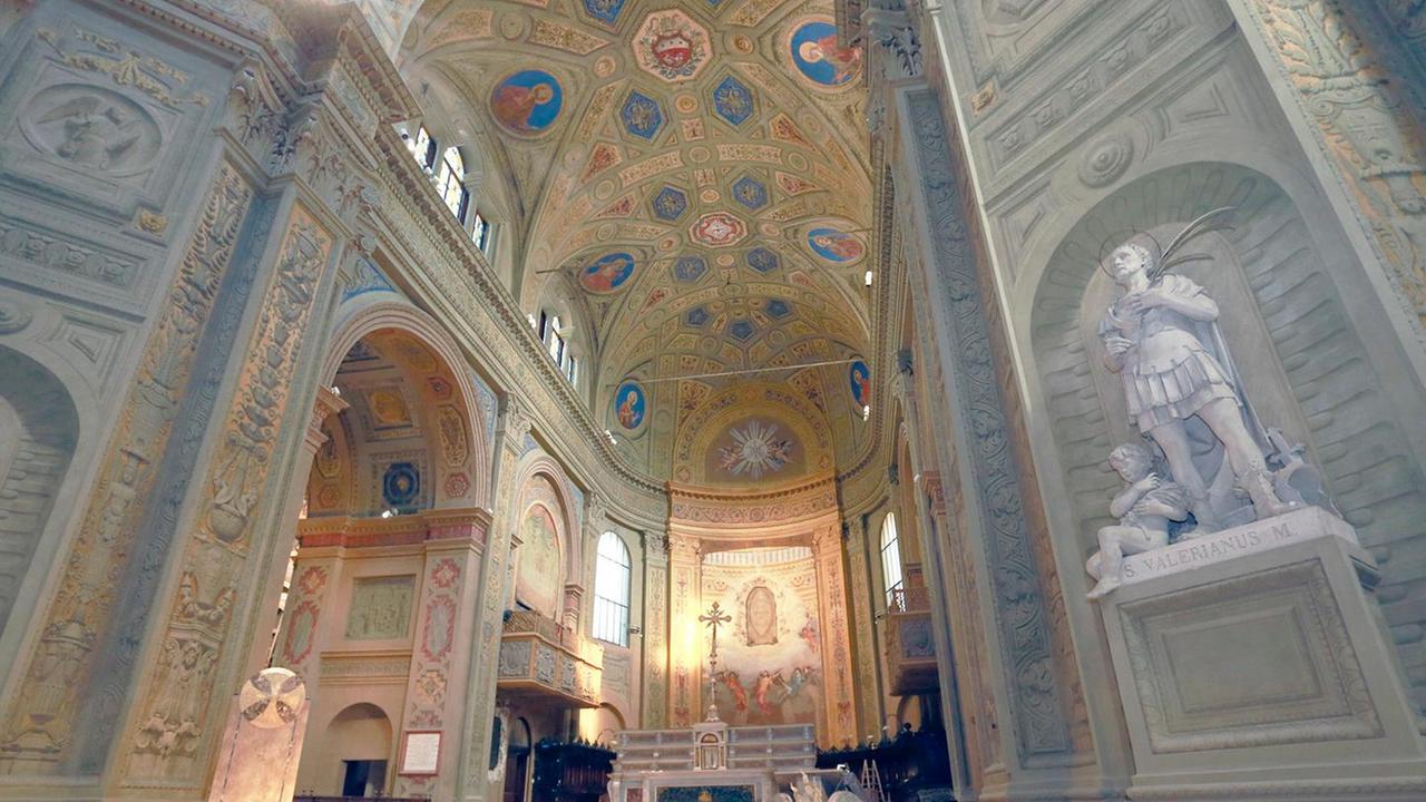 L'abbraccio della città di Carpi al Duomo rinato