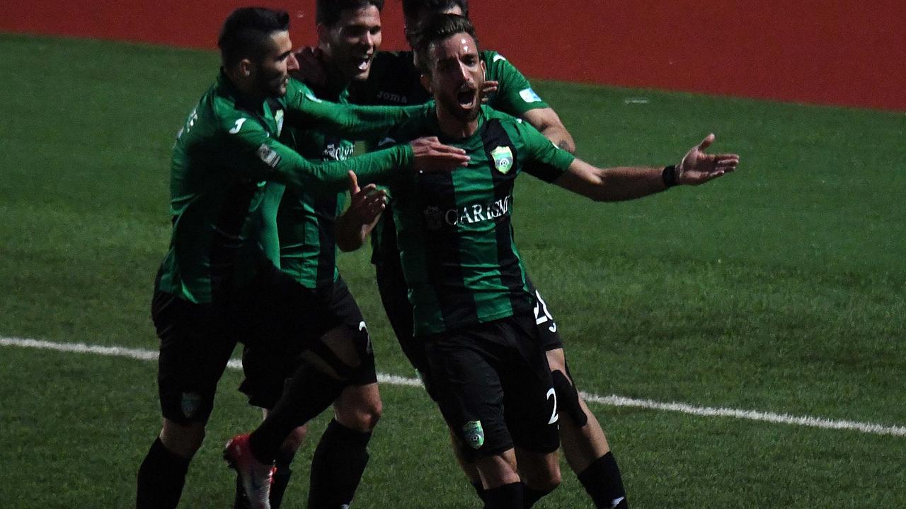 L'esultanza del Tuttocuoio dopo il gol dell'1-0 di Provenzano (Foto Franco Silvi)