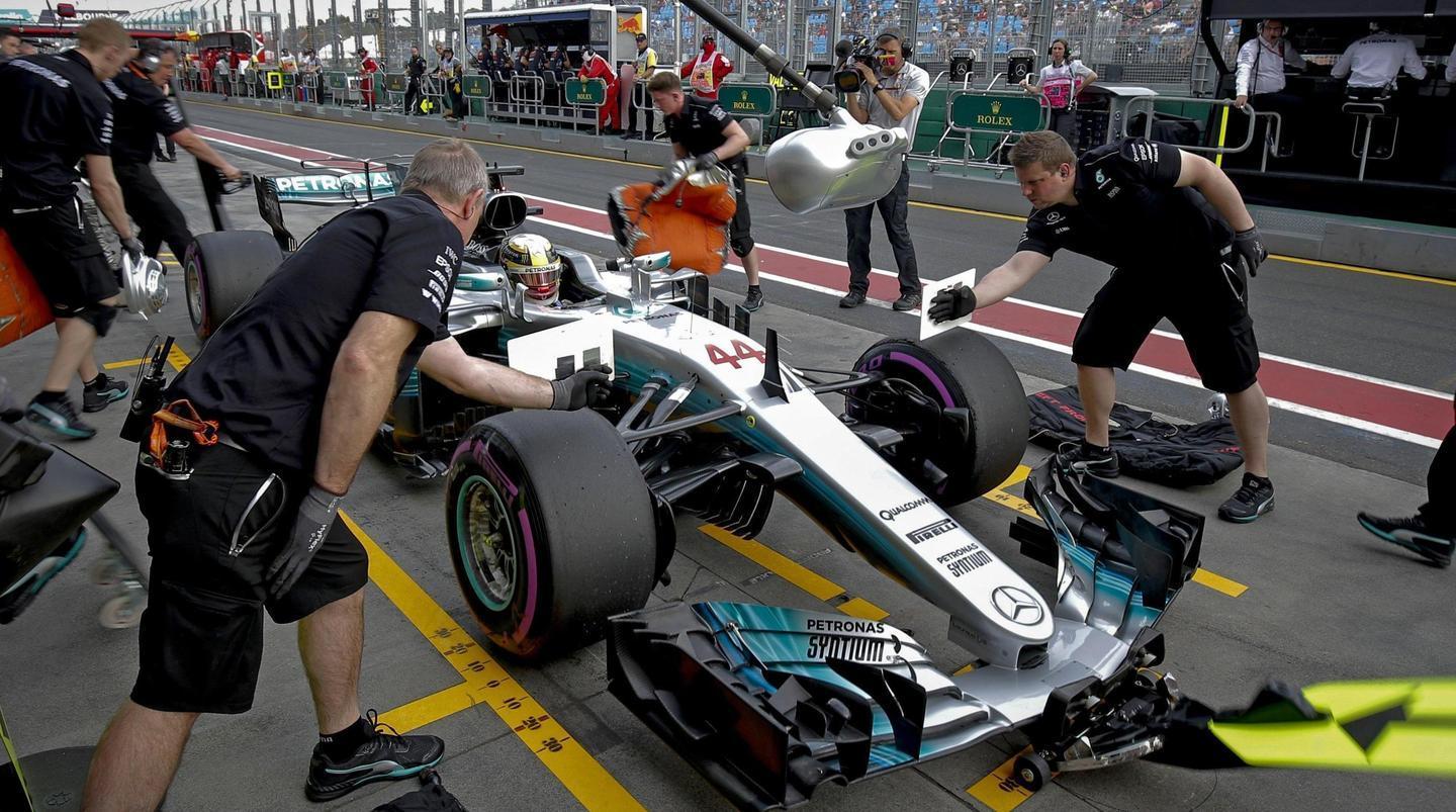 Hamilton vola subito al comando Vettel per ora ha il secondo crono