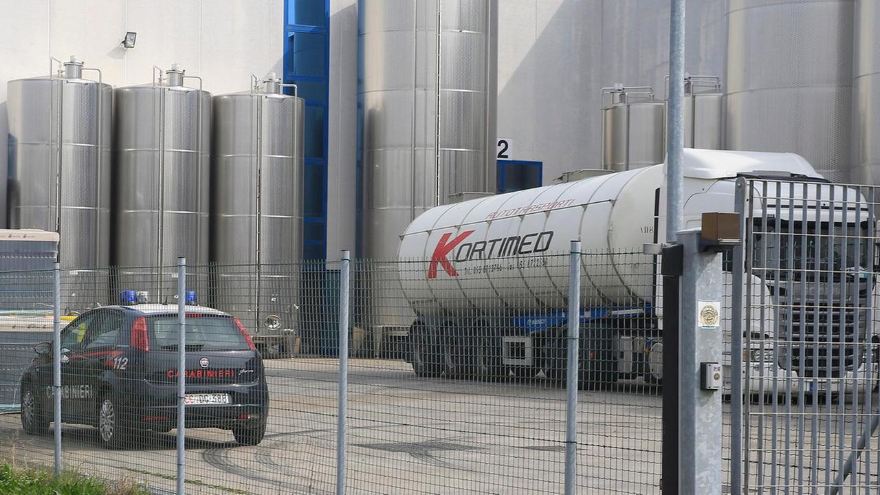 Castelnuovo, cade da una cisterna: ricoverato