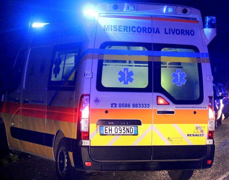 Intervento dell'ambulanza della Misericordia (foto d'archivio)