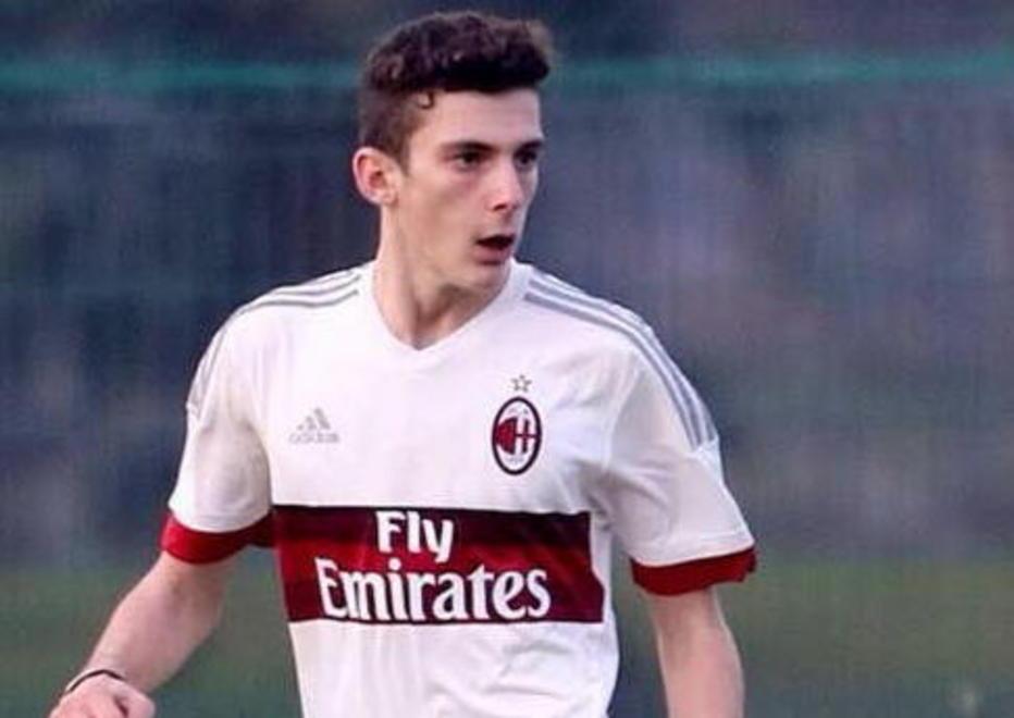 Alessio Bianchi da Capezzano agli allenamenti col Milan