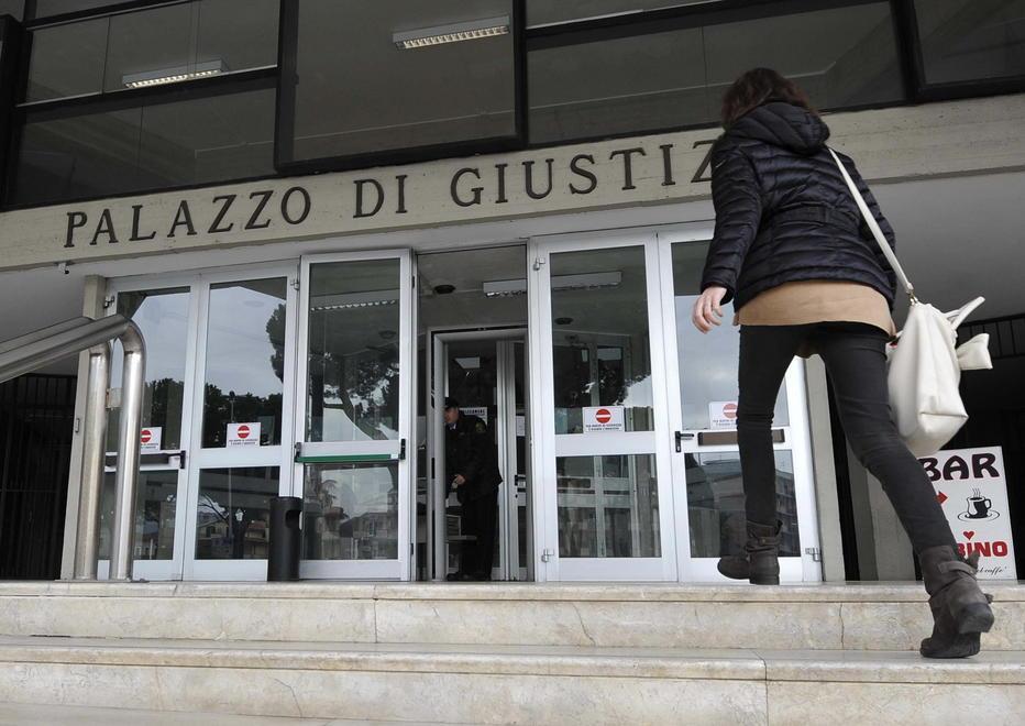 La legge “anti suicidi” fa dimezzare un debito da centomila euro 