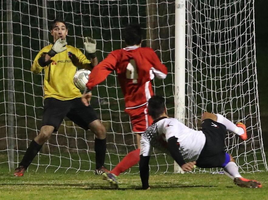 Un'azione in un match fra Meridien e Borgo a Buggiano (Foto Nucci)