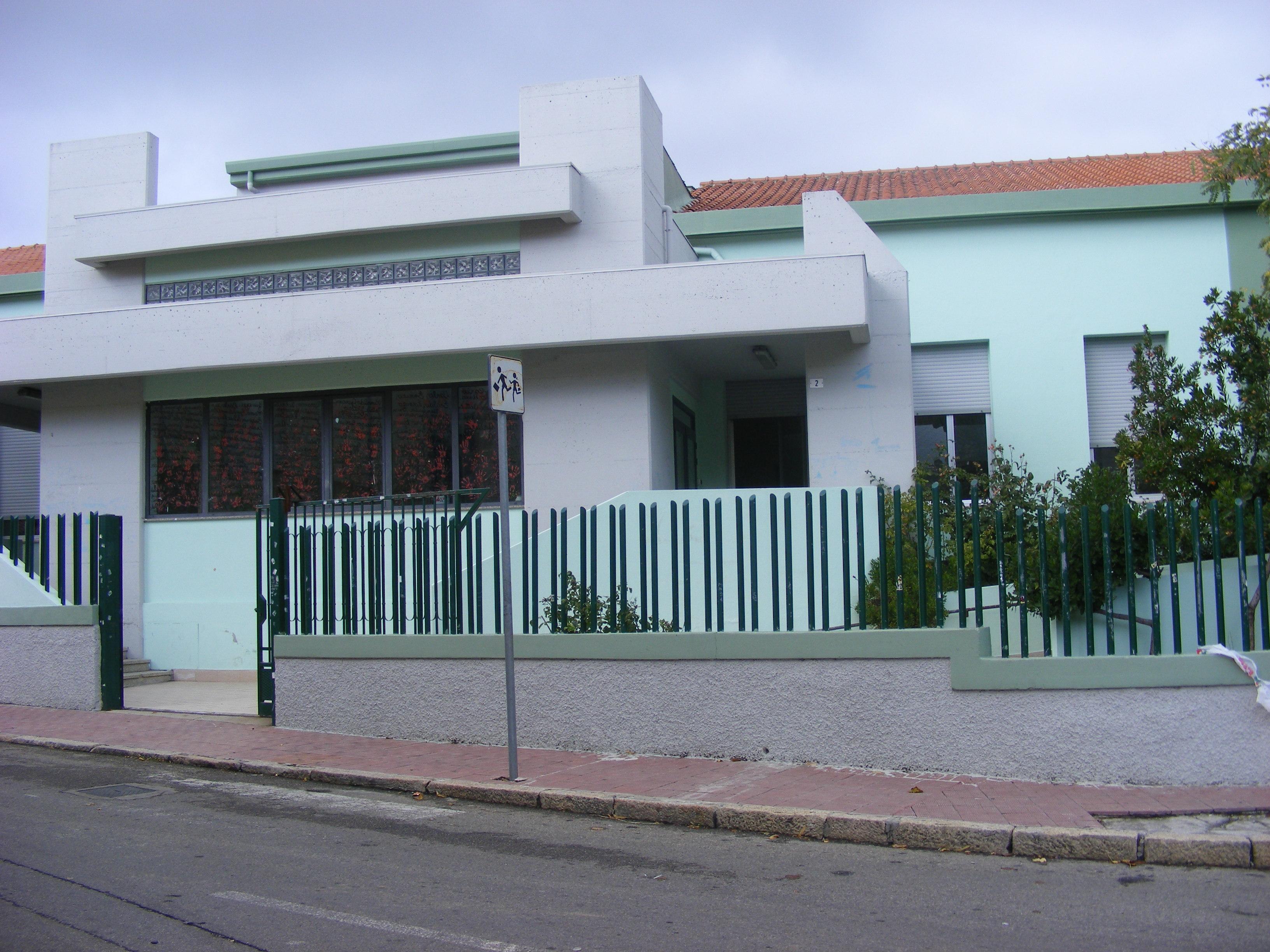 La scuola elementare di Mamoiada dove insegna la maestra minacciata