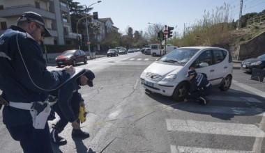 I rilievi della Municipale in viale Sonnino (foto Bf)