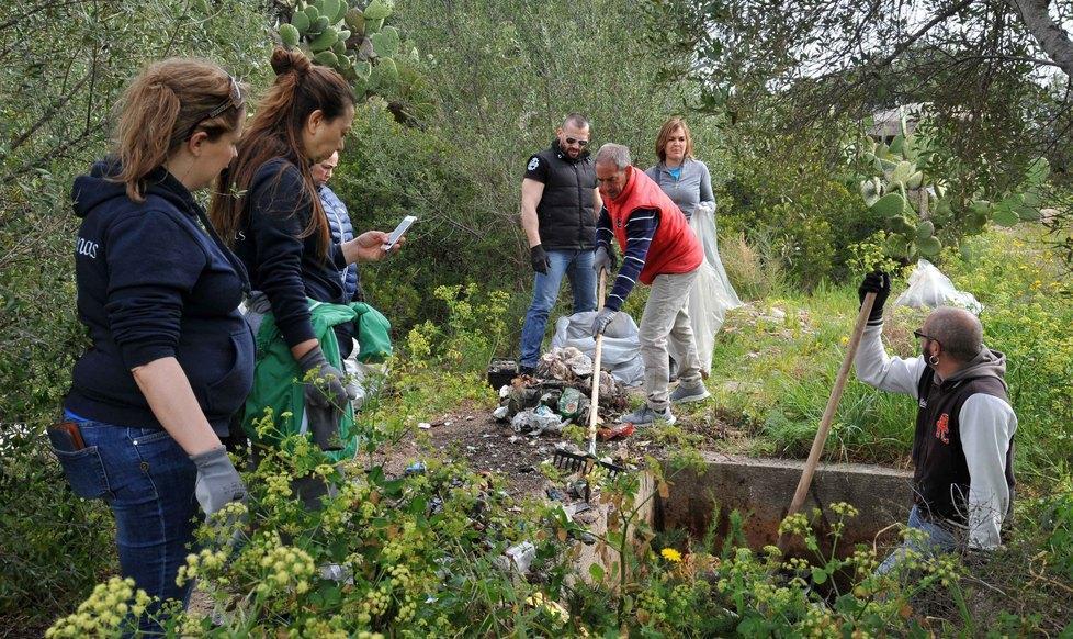 I volontari ripuliscono Mogadiscio 