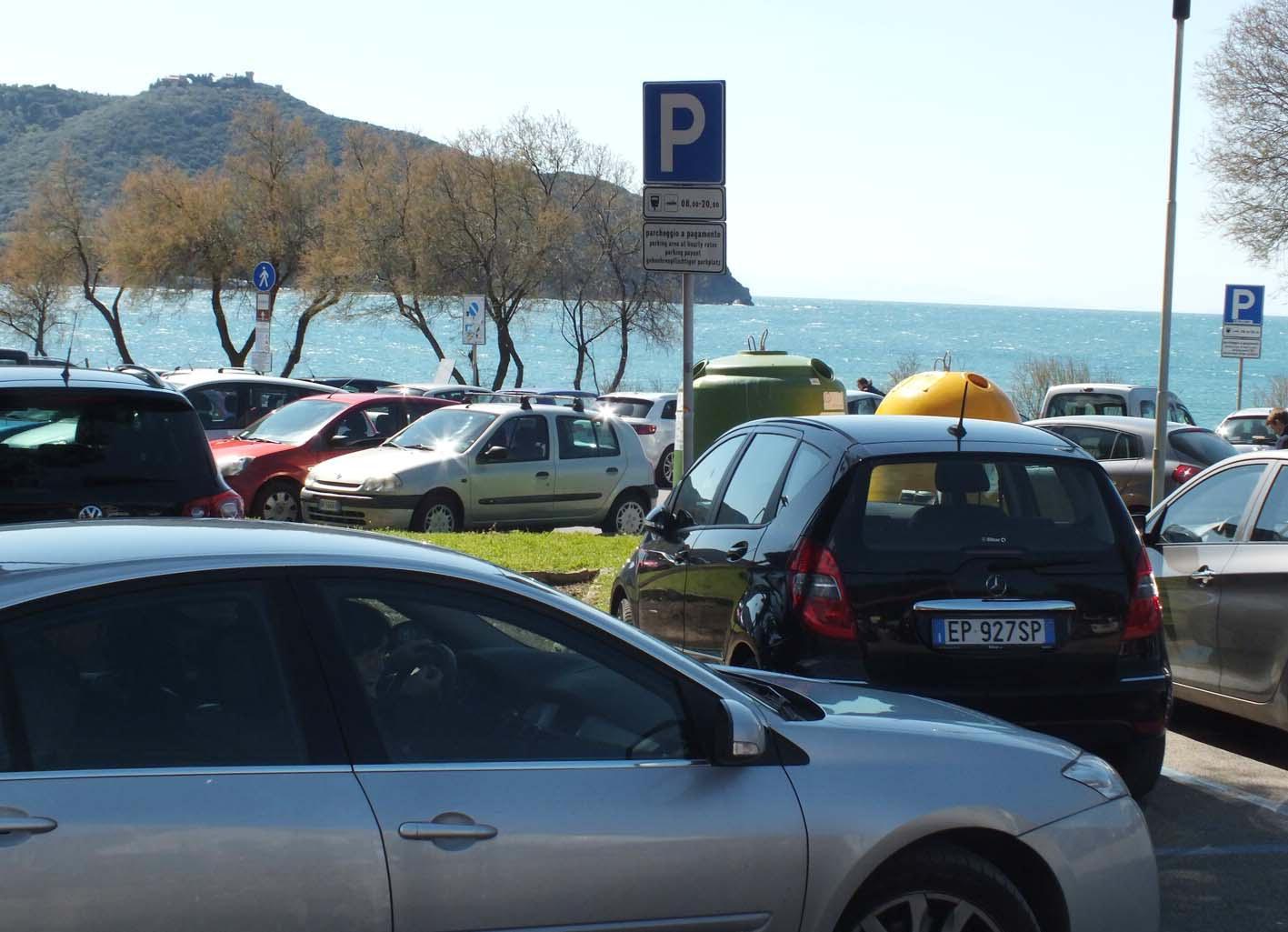 In vendita  la “TOSAP Parking Pass”, per soste illimitate, senza limiti di orario, nelle aree di parcheggio del Golfo di Baratti e del Parco della Sterpaia.