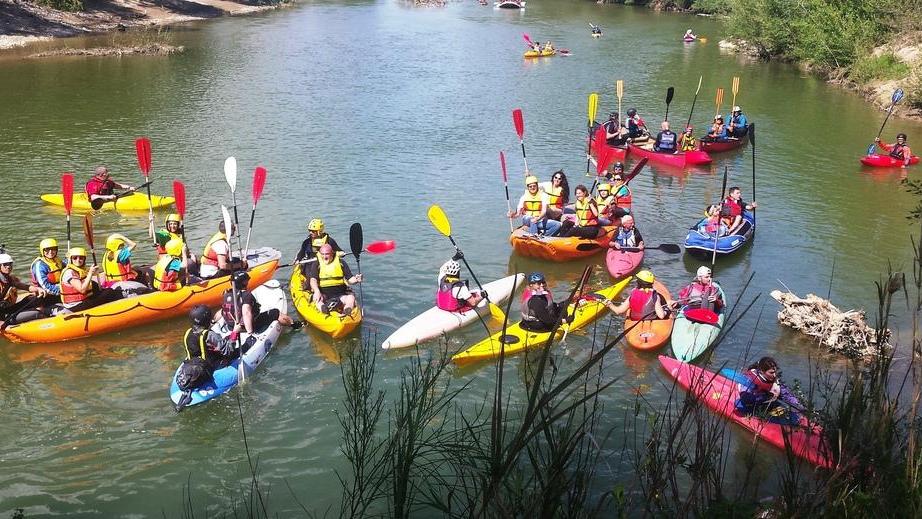 Canoe alla scoperta dell’Ombrone in una passata edizione di Vivifiume