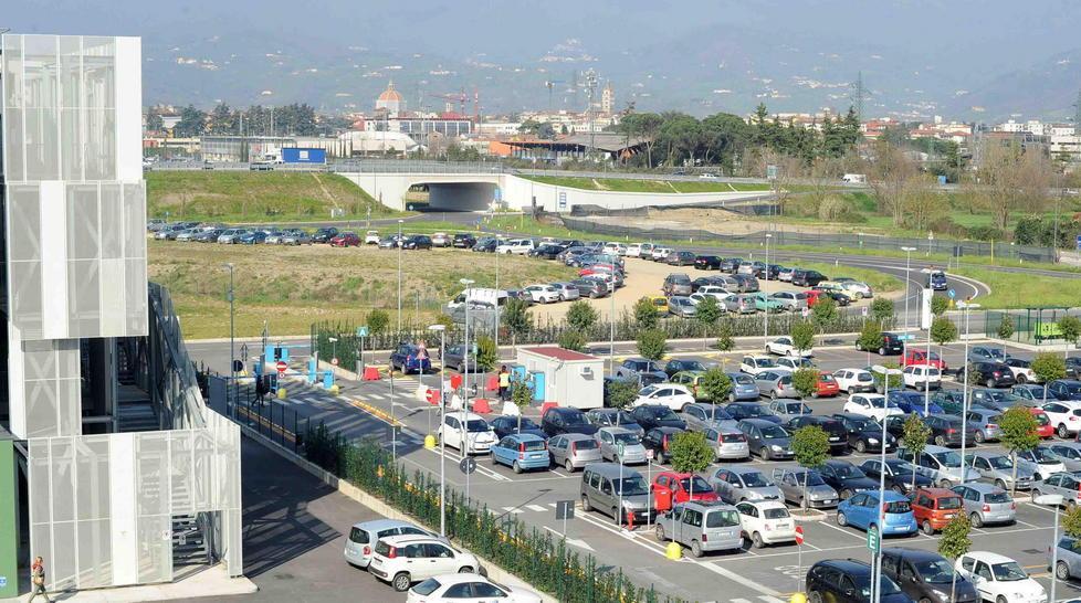 Ospedale, il Comune chiede 150 parcheggi pubblici 