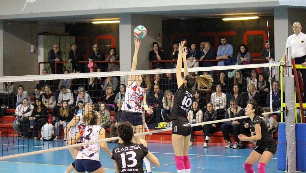 Ariete distratta cede all’Astra e ora i playoff non sono più certi 