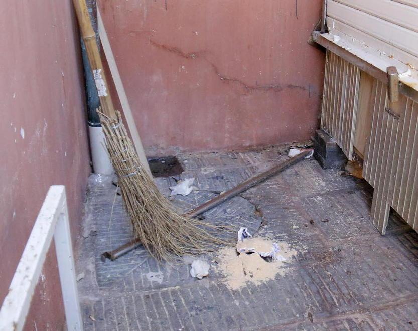 Quando gli anfratti diventano latrine