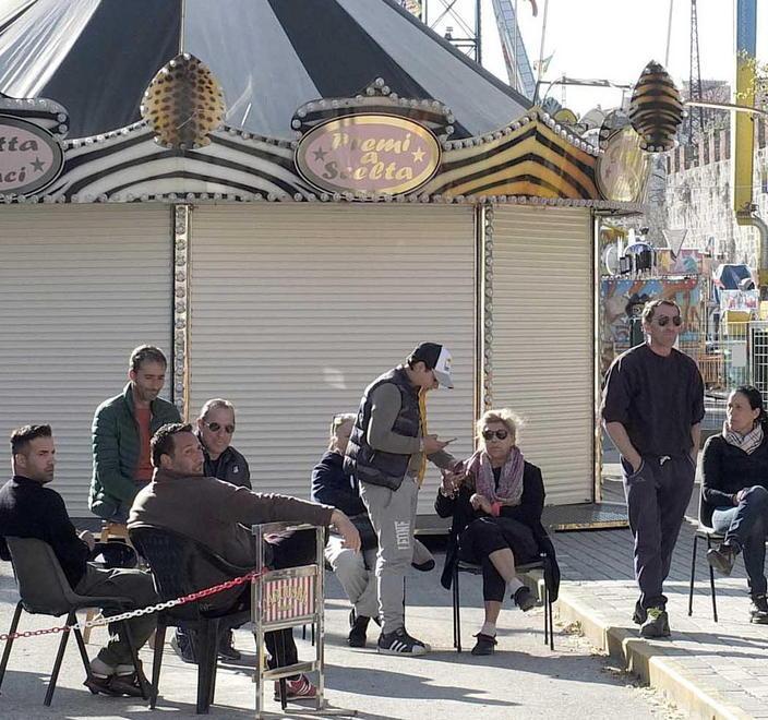 Il luna park è allestito ma rimane chiuso e senza autorizzazioni 