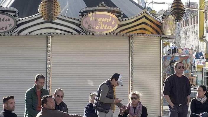 Il luna park è allestito ma rimane chiuso e senza autorizzazioni