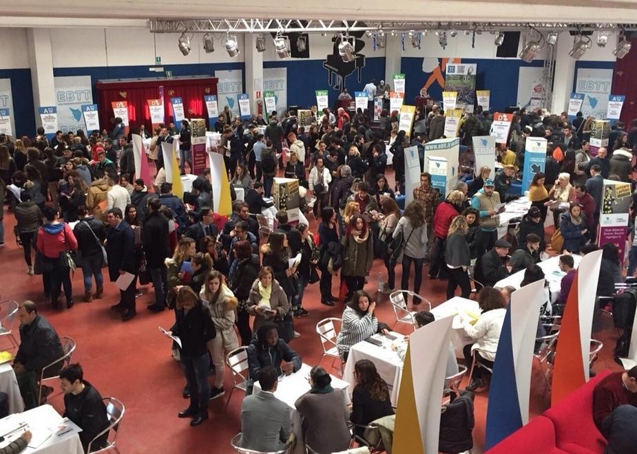 Domani la borsa del lavoro a Piombino 