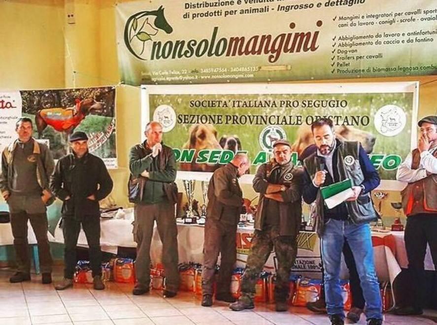 Cani da seguita al cinghiale: tappa a Ovodda 