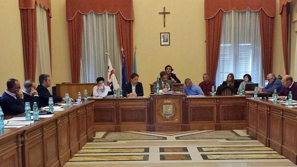 La Maddalena, Bittu entra in commissione