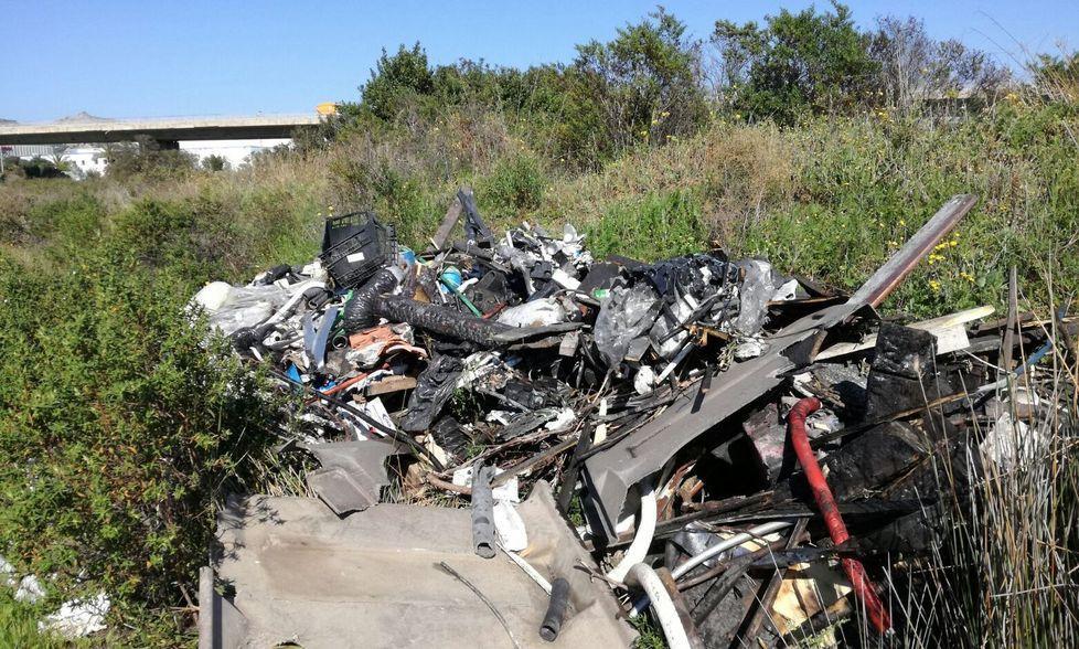 Maxi discarica alle spalle di Tilibbas