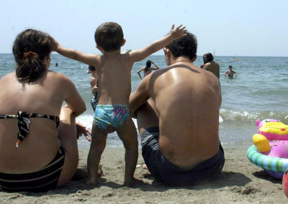 Stabilimenti balneari e bambini, ecco dove a 2 anni si pagano 5 euro al giorno 