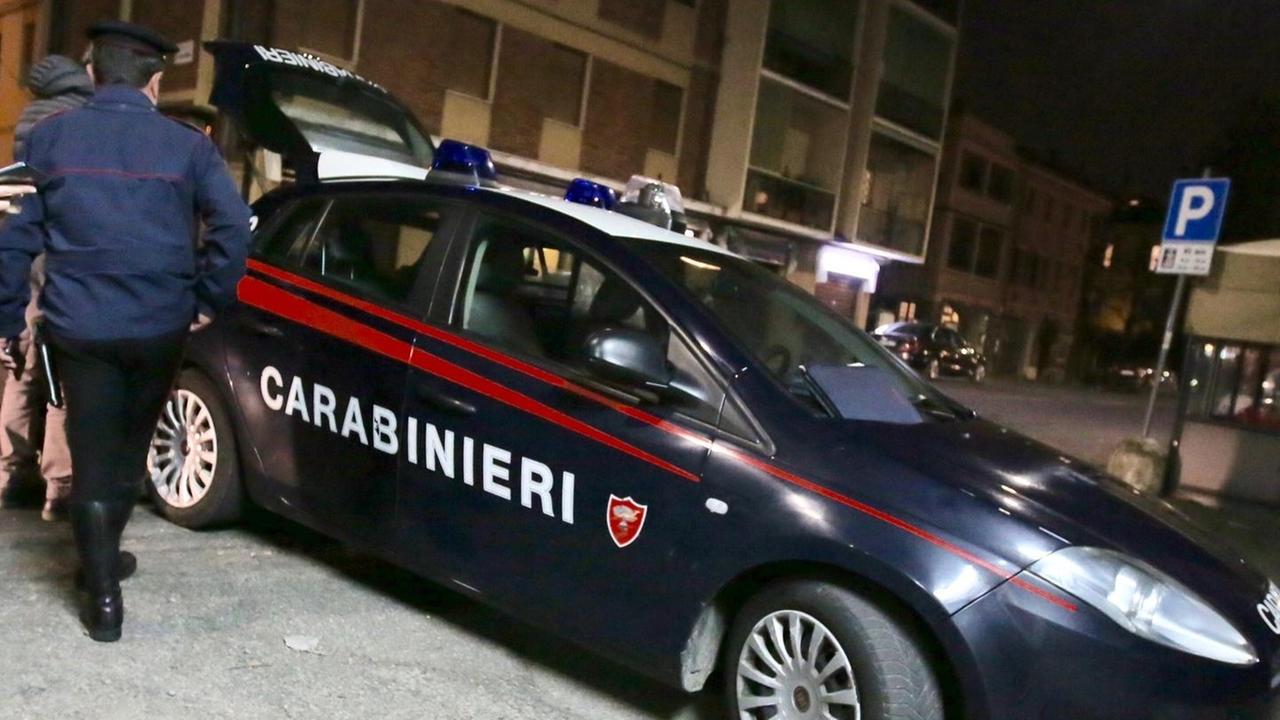 Modena, «Ci vende casa?». È una truffa: presi