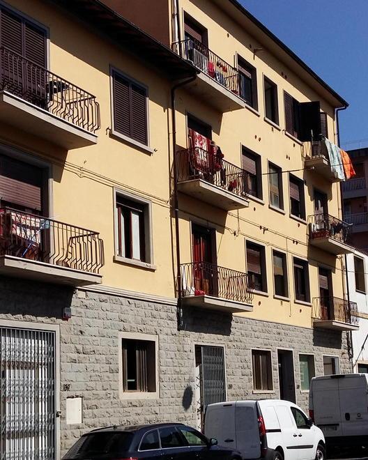 «Troppe lucciole in quel palazzo» 