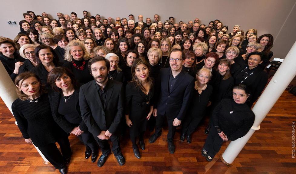 Il coro di Prato canta in S. Francesco 