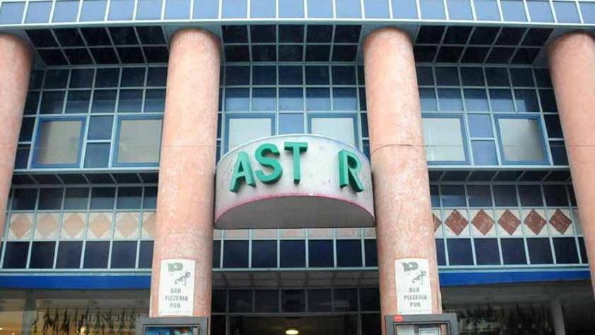 «Non basta l’Astor, i negozi del centro sono abbandonati»
