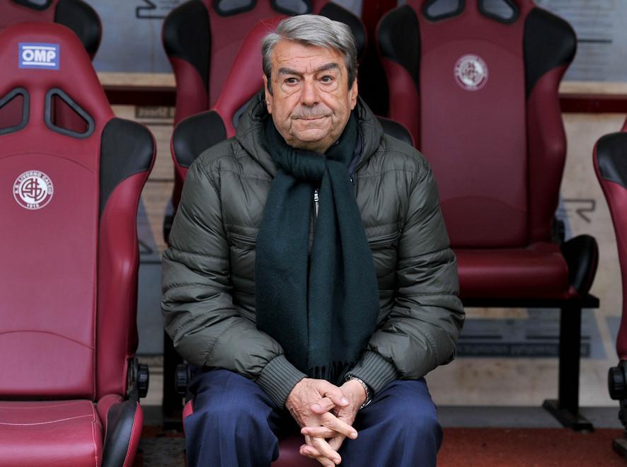 Spinelli: «Mi stanno cercando in tanti...» 