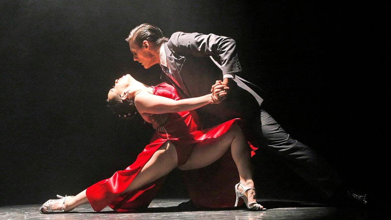 Carpi, “Collèction Tango” la passione argentina di Leonardo Cuello